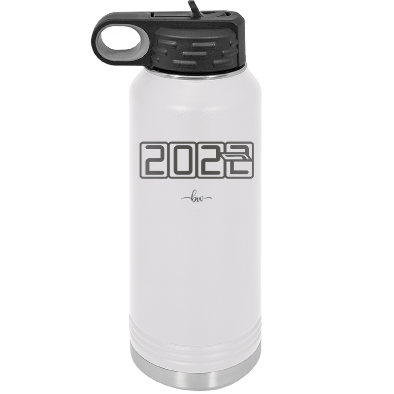 32 oz water bottle 2023 countdown- white